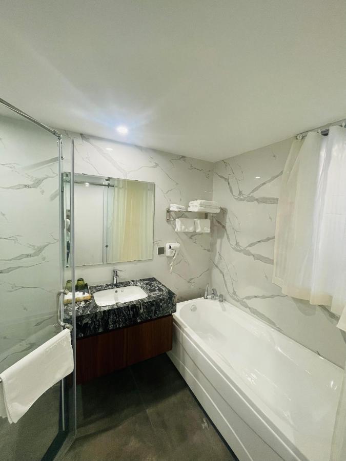 Luxury Phoenix Hotel Bắc Ninh エクステリア 写真
